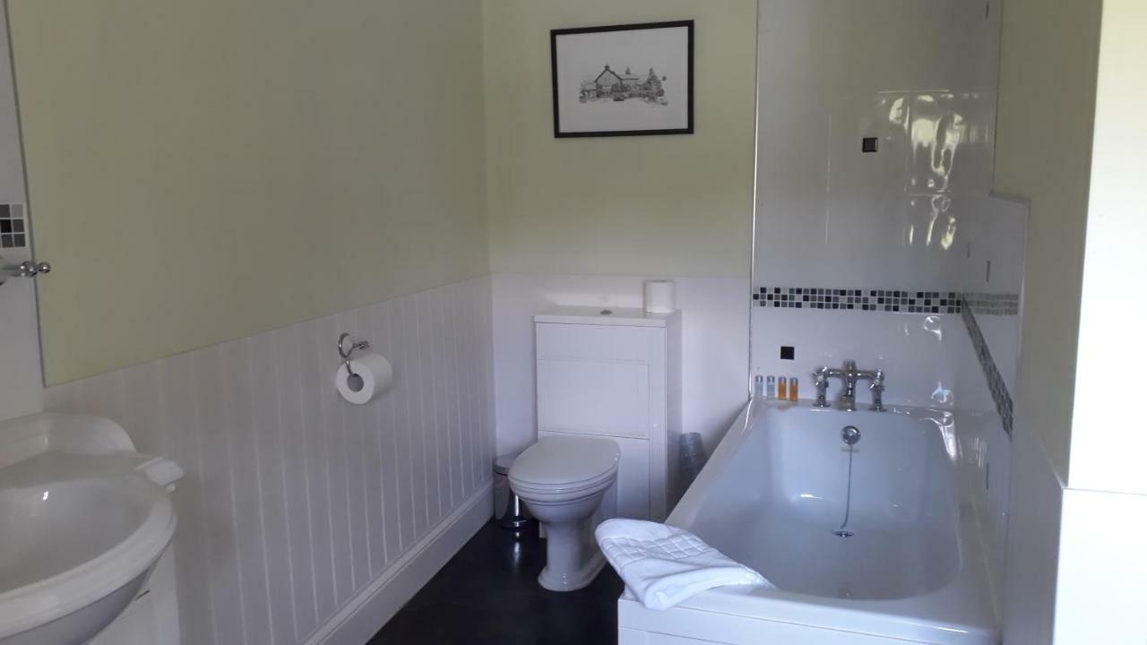 The Draen Bed And Breakfast Brecon Exterior photo
